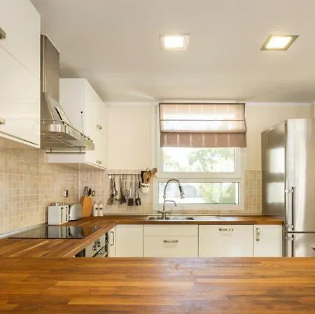 Villa 2016 Moderna Al Canal Con 4 By Homeselectspain