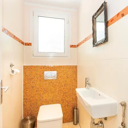 2016 Moderna Al Canal Con 4 By Homeselectspain Villa