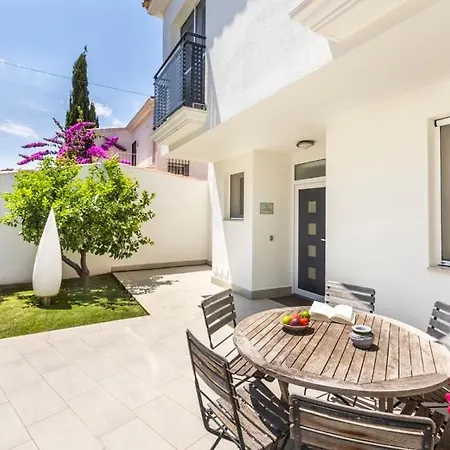 2016 Moderna Al Canal Con 4 By Homeselectspain Empuriabrava