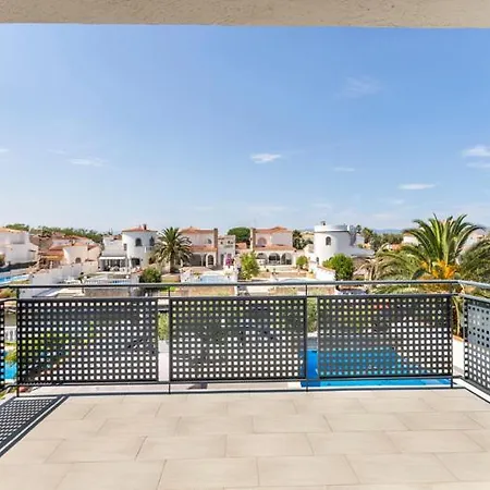 2016 Moderna Al Canal Con 4 By Homeselectspain *