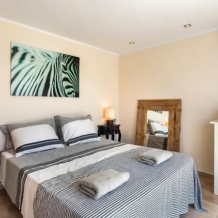 2016 Moderna Al Canal Con 4 By Homeselectspain * Empuriabrava